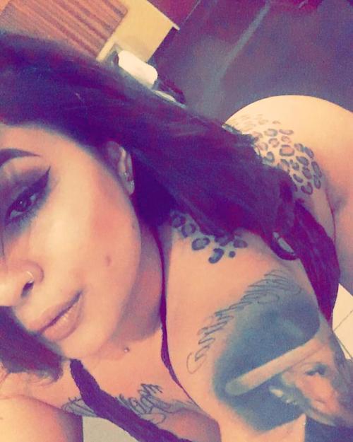 Tatted Busty Chola Nalgona…My Weakness! ❤❤