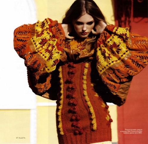editorialie:Vlada Roslyakova for Vogue Russia September 2007, by KT Auleta