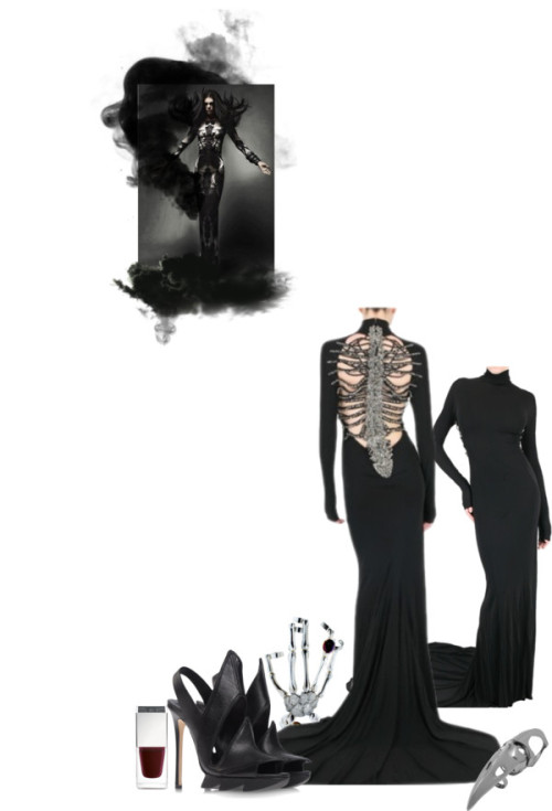 WHAT TO WEAR WHEN: You Are An Evil Queen Donning the Full RegaliaWe’ve discussed casual evil q
