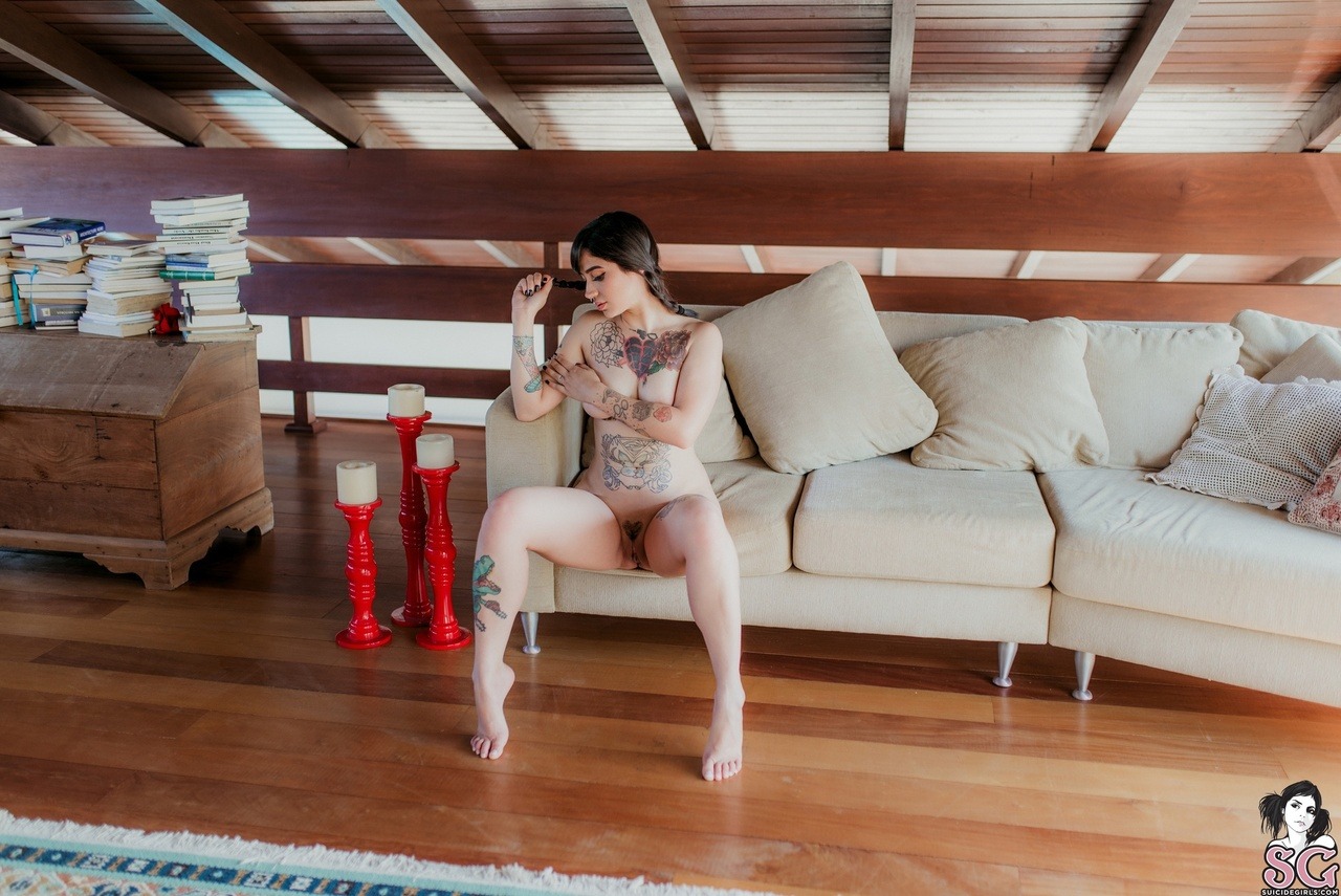 indestructiblevlad:  DAWUD SUICIDE - SWEET HOME 