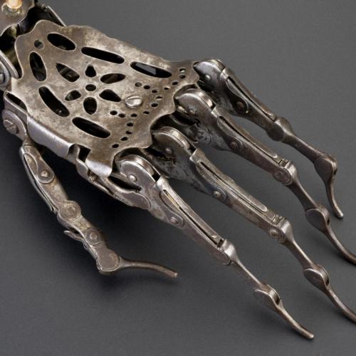 marzipanandminutiae:effulgentpoet:150 Year Old Victorian Prosthetic Handc. 1850-1910. owned by the S