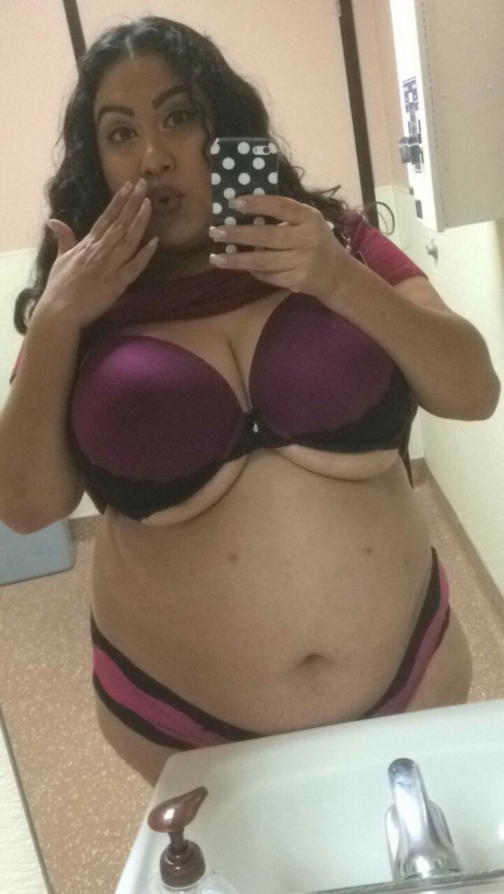 leoloveslatinas:  🌹leoloveslatinas🌹@caro-linab my kinda thickness!!!