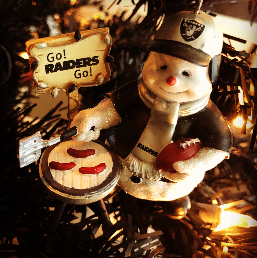 Merry Christmas 🎄🎁 from our #Raider tree to yours! #raiders #oaklandraiders