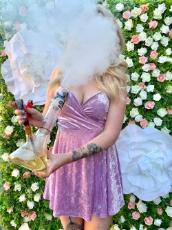 coralreefer420:My bong is my valentine 🥰💨Ok my husband is but these are cute
