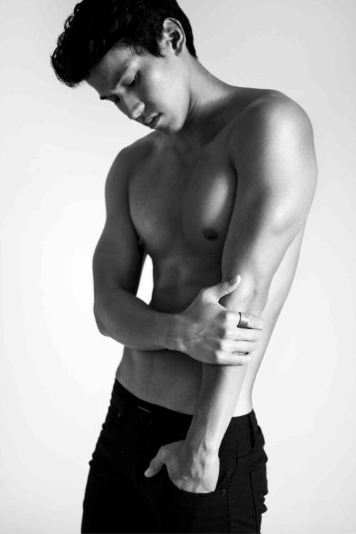 365daysofsexy:ENCHONG DEE by Toff Tiozon