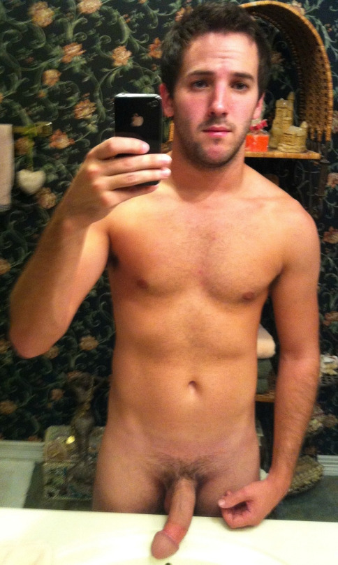 ksufraternitybrother:  WHAT A HOTTIE!!!KSU-Frat Guy: Over 108,000 followers and 70,000
