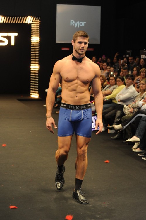 guys-with-bulges:  Jonas Sulzbach - Blue Edition. Watch Jonas showering here, and then if you want more… JACKING OFF HERE. 