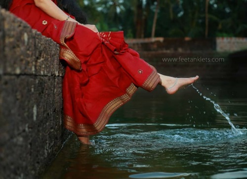 Beautiful frame  . . Click @nandu5136  . . Model @vaishnavi.varma.vk  . . #photographres_hub_india #