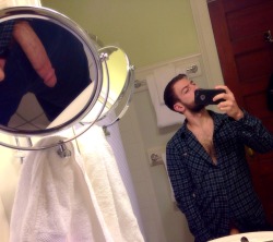 a-matter-of-sighs:  bravodelta9:  Fun with mirrors.  a-matter-of-sighs:  Bravo Delta’s always fun.    strange pic but very hot guy !!