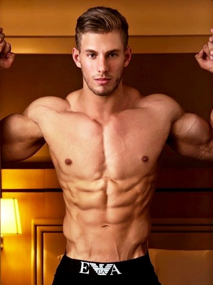 AlanPalmSprings Likes His Men!