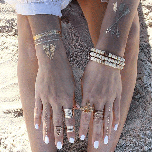 wantering-blog:Rings & ThingsAdorn your hands with these gorgeous baubles Dress up your fingers 