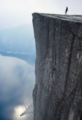 Porn sixpenceee:  The Troll Wall in Norway is photos