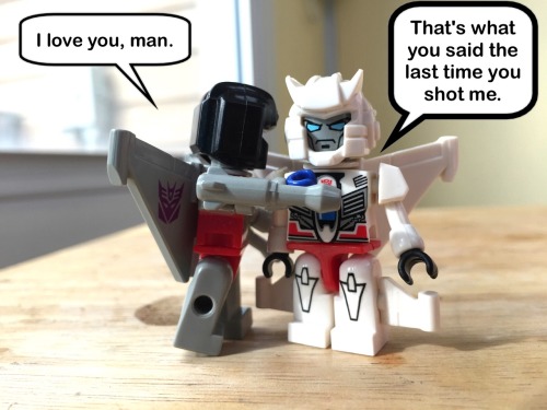 Kreon Skyfire came home today. Starscream is thrilled.