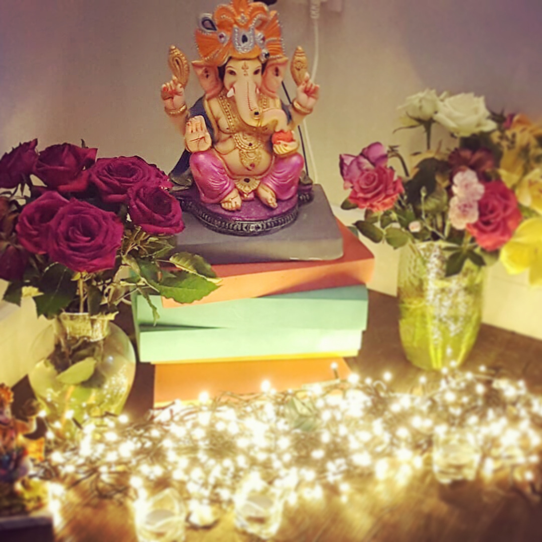 I’m filled with warmth and light after leading my afternoon mindfulness retreat, yesterday at the beautiful Creative Calm Yoga studios.
.
Thank you to all who attended for your presence, open-ness and sharing. It was an honour to practice with you...