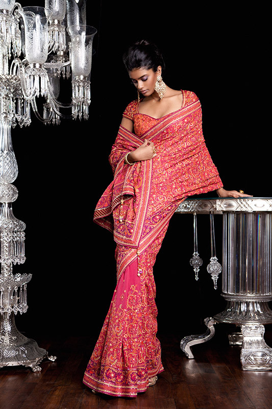 beautifulsouthasianbrides:  Outfits by:Tarun Tahiliani 