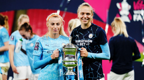 Manchester City celebrates victory after the Women&rsquo;s FA Cup Final match between Everton an