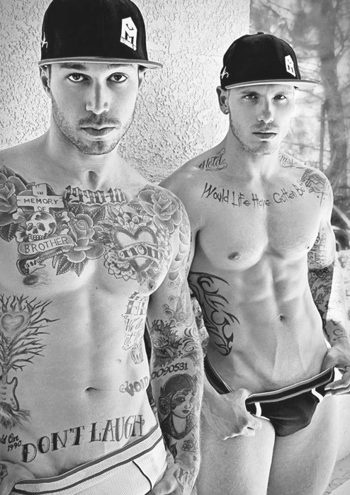 whoa-thats-hot:  Whoa-That’s-Hot!   Alpha conformity