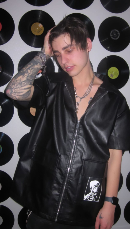 His Hair A Little Fucked Up>>>