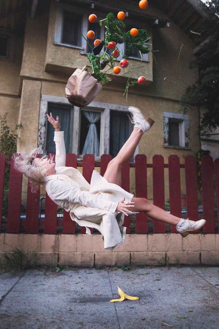 art-tension:   					 					 									 			 			   	 		 						 							 					Defying gravity