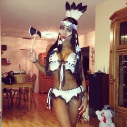 halloweenisforthesexy:  There are no words to accurately describe the amount of sexy in this picture! 