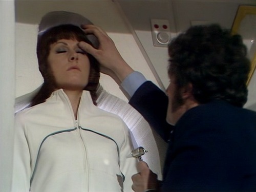 touchdownpossum: Here’s Harry in “The Ark in Space”.  It’s his first of