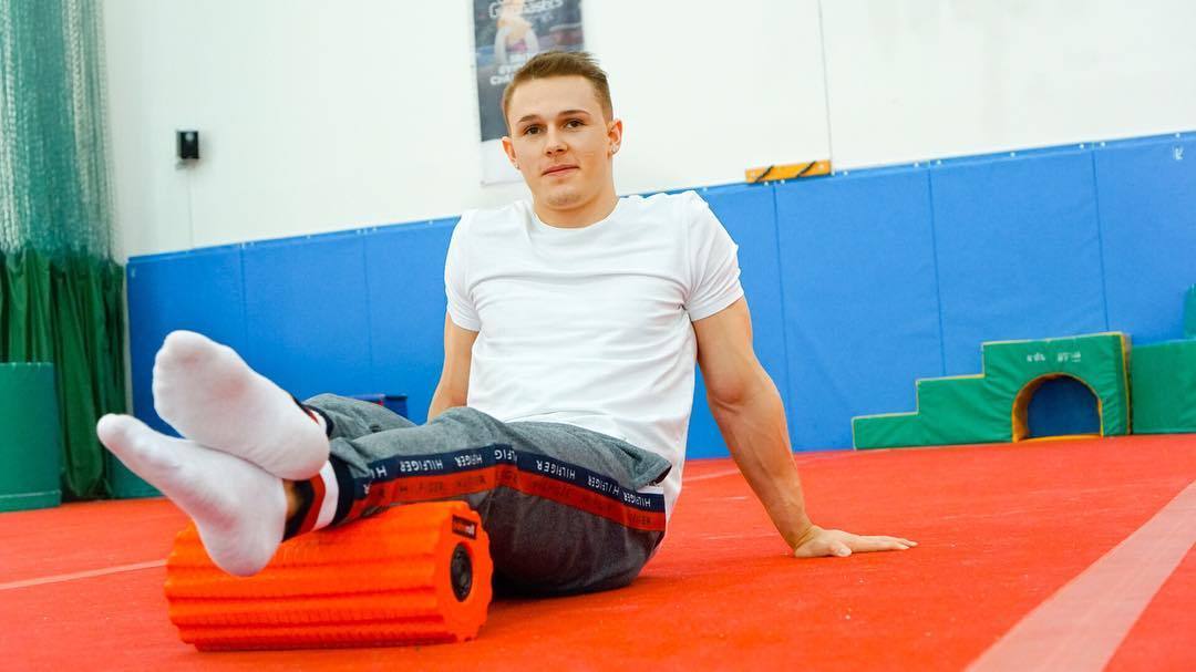 maleathletessocks:Gymnastics. Brinn Bevan.