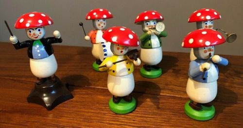 shroomlings: “Fly agaric orchestra” - traditional woodcraft from the Erzgebirge (”Ore Mountains”) re