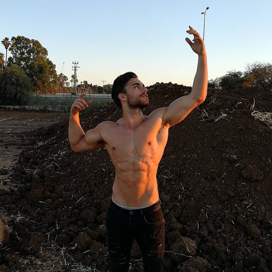 💦