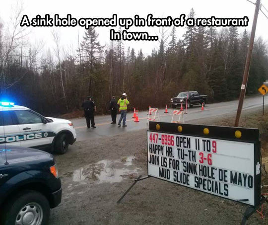 srsfunny:  Taking Advantage Of The Situationhttp://srsfunny.tumblr.com/  The saw