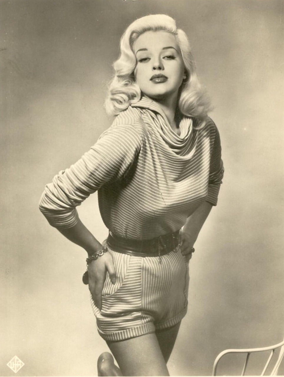magicofoldies:  Diana Dors