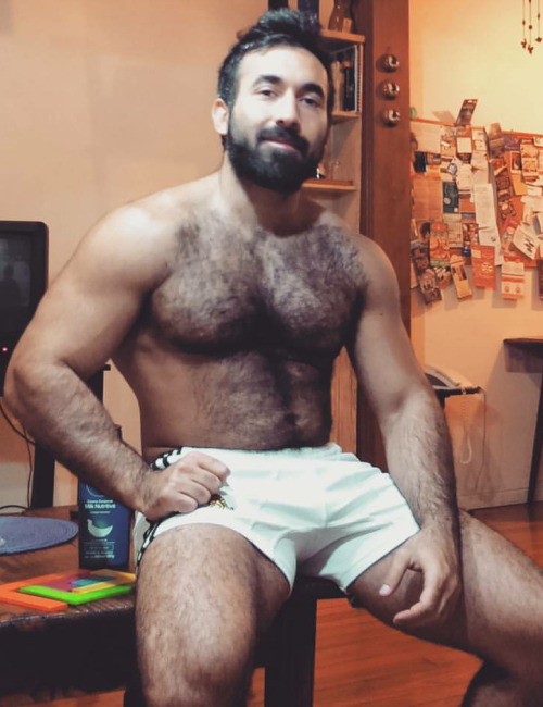HAIRY MEN