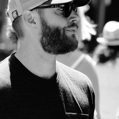 adoringjensendaily:  365 Days of Jensen Ackles || Day 002