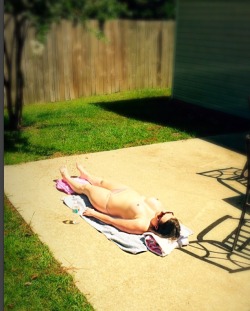 mydirtylittleprincess:  Mydirtylittleprincess sunbathing topless