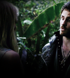 yaytessamae:  when-you-re-not-yelling:  supagirl: 3.05/3.07  x crying about itx he’s so playful in the first one x before he knew what her kiss would do to him x but now x oh now he knows x he knows she’s the one for him x he knows she