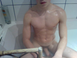 Postgradfraternityguy:  How Does This Make Taking A Bath So Fucking Sexy?Â   Look