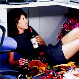 kristen-wiig-deactivated2014080:  get to know me meme: [1/5] female characters →