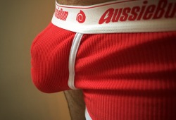seattlepopulace:  Trying on new Aussiebum