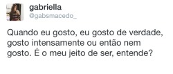 Ela merece ser amada;