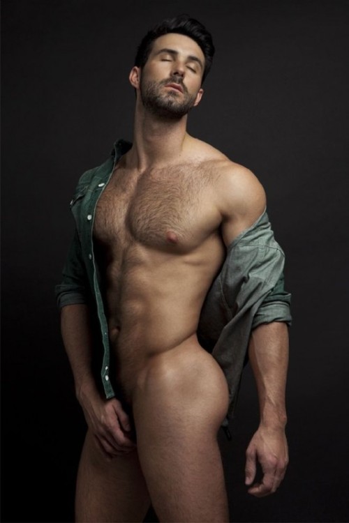 thekeepersmenagerie:  porngeekstuff:  asicksickworld:  Drake Abshire by David Wagner  fml wow  Nice 