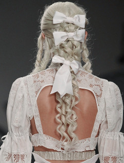 phreshouttarunway:  Meadham Kirchhoff S/S 2014 