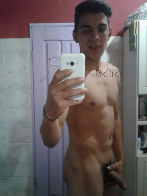 mk0tik0:  Lo prometido es deuda …   Rico adult photos