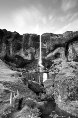 fiach-dubh:  Foss a Sidu Waterfall, Iceland.