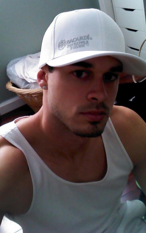 exclusivekiks:  Hot guy named Danny 