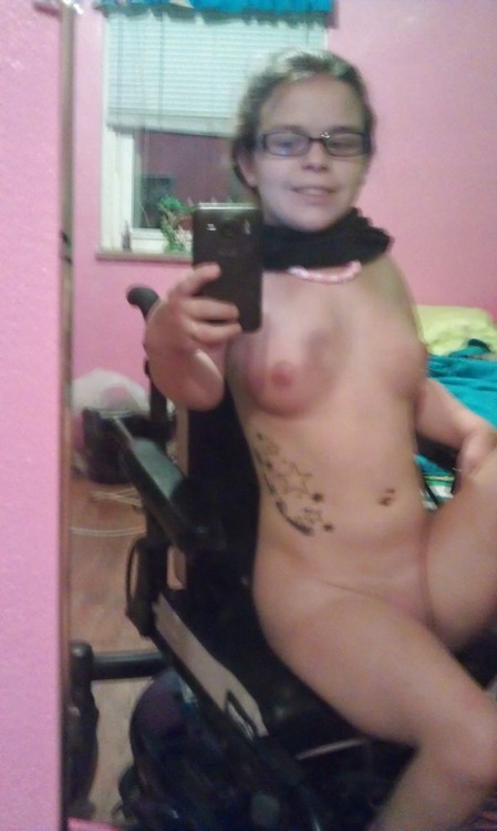 midgetsex69:  