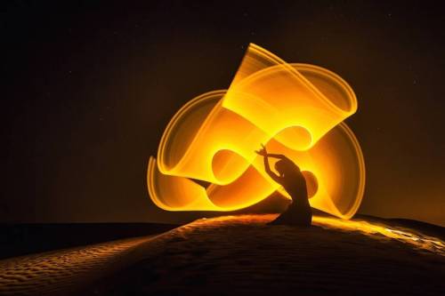 jedavu:    Hypnotic Light Painting Portraits porn pictures