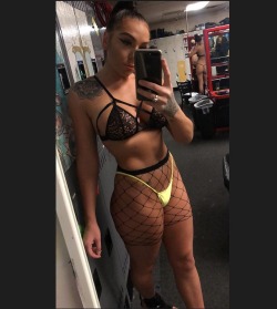 stripper-locker-room:  https://www.instagram.com/jennaaalise/