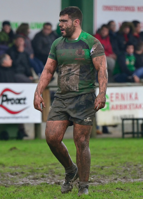 bigianh:  Muddy rugger buggers