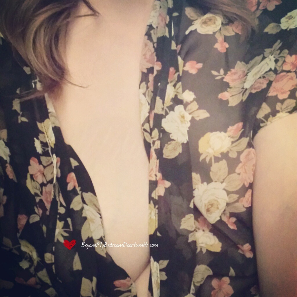 beyondmybedroomdoor:  Good morning tumblr! ;) Like my see through night gown ? 