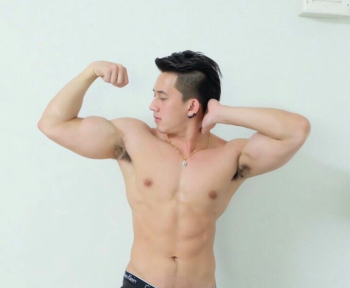 chicosguaposlindos:  Asían Hot Muscle - Klajomza