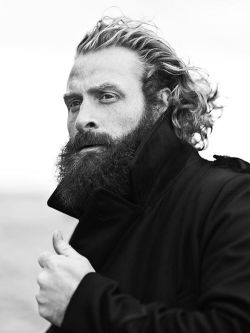 Fabforgottennobility:  Kristofer Hivju  Tormund ❤️